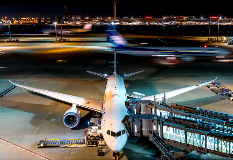 TO HANEDA 羽田空港第3ターミナル」駅へ直通5分